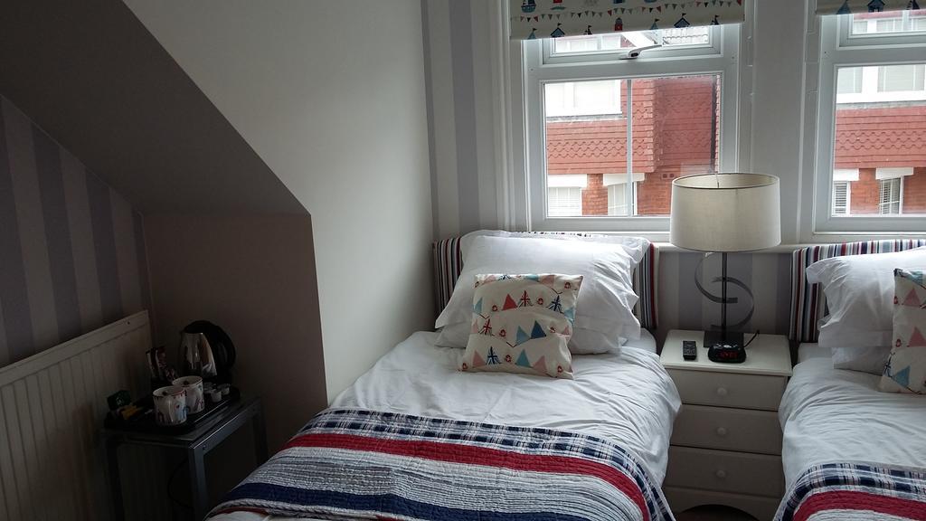 Cambridge House Guest House AEGON International Pokoj fotografie